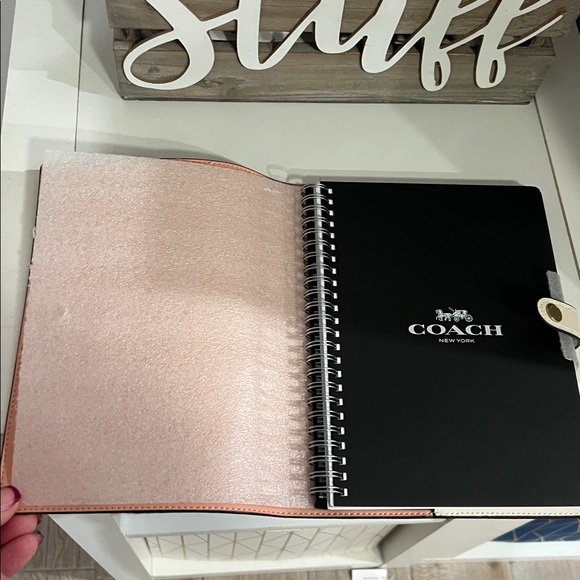 Cute. COACH Notebook With Floral Print. - Picture 8 of 12